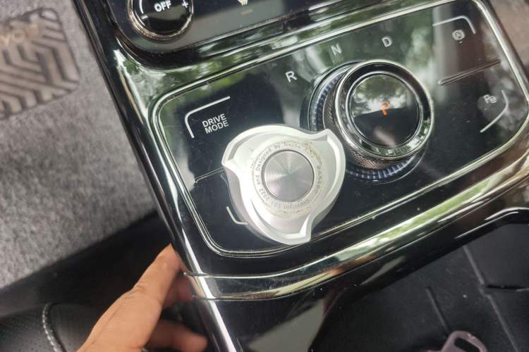 Used NETA U 2021 Pro 610 Fire-Seeking Edition Interior 1
