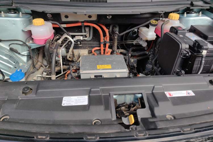 Used NETA U 2021 Pro 400 Cruiser Edition Engine Bay