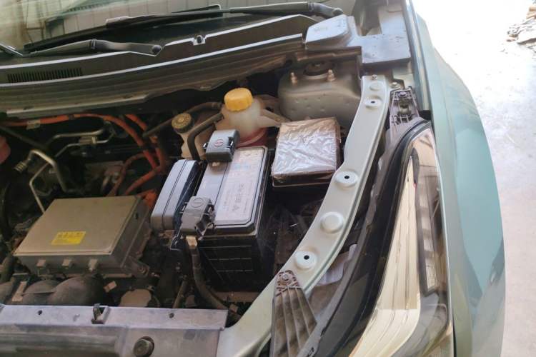 Used NETA U 2021 Pro 400 Cruiser Edition Engine Bay Left