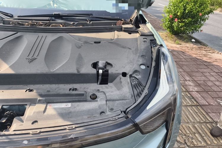 Used NETA U 2021 Pro 500 Global Edition Engine Bay Left