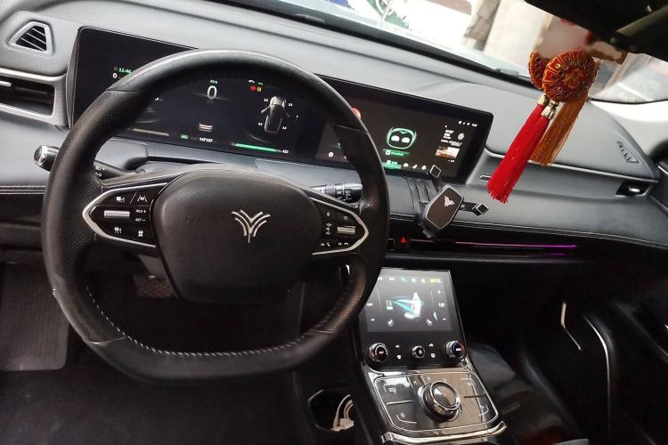 Used NETA U 2021 Pro 500 Lunar Edition Interior 2