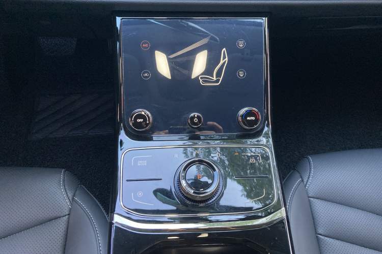 Used NETA U 2021 Pro 400 Cruiser Edition Interior 4