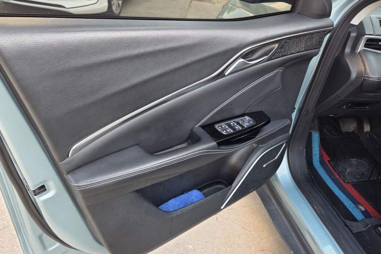 Used NETA U 2021 Pro 500 Lunar Edition Interior 5