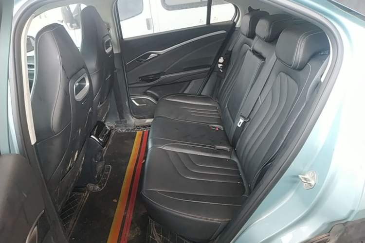 Used NETA U 2021 Pro 400 Cruiser Edition Left Rear Seat