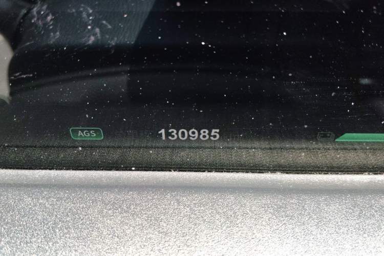 Used NETA U 2021 Pro 500 Global Edition Odometer Close Up