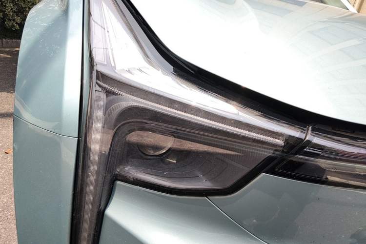 Used NETA U 2021 Pro 500 Global Edition Right Front Headlight