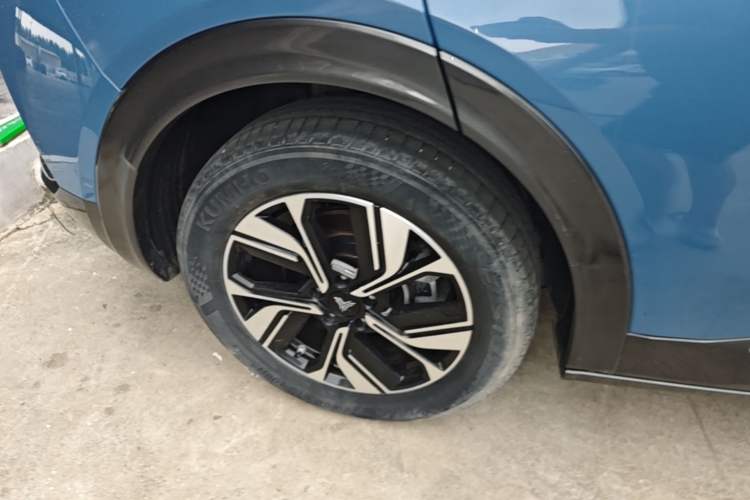 Used NETA U 2021 Pro 400 Lite Edition Right Rear Wheel Hub