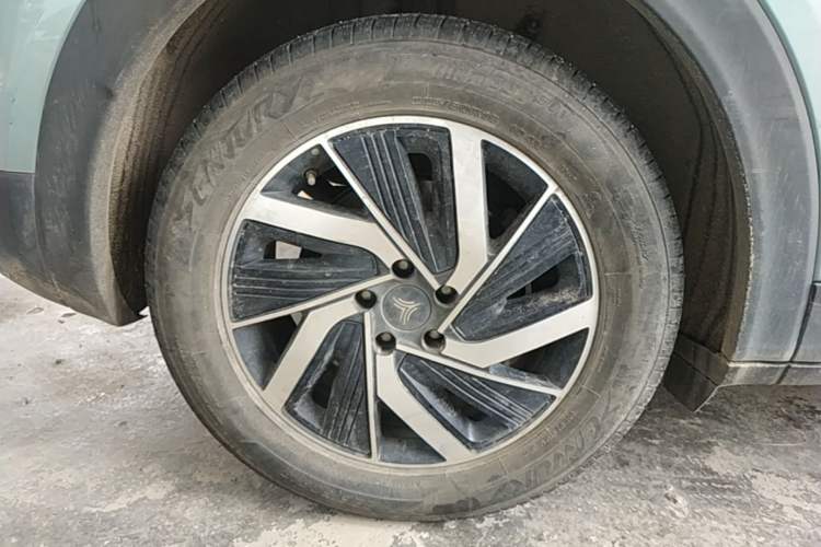 Used NETA U 2021 Pro 400 Cruiser Edition Right Rear Wheel Hub