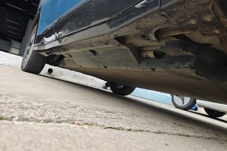 Used NETA U 2021 Pro 400 Lite Edition Right Side Sill