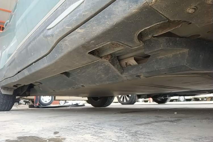 Used NETA U 2021 Pro 400 Cruiser Edition Right Side Sill