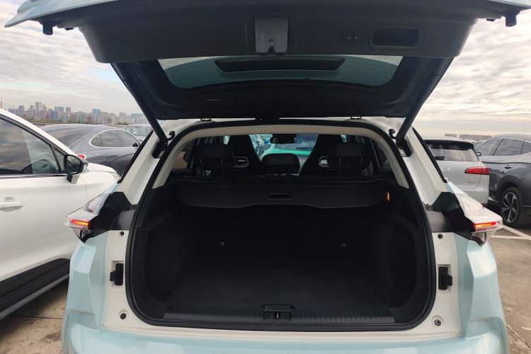 Used NETA U 2021 Pro 500 Lunar Edition Trunk