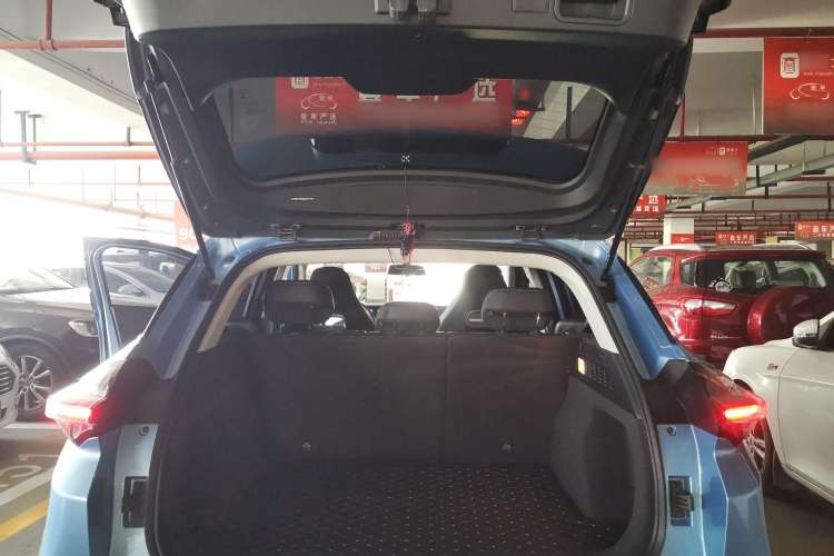 Used NETA U 2021 Pro 400 Cruiser Edition Trunk