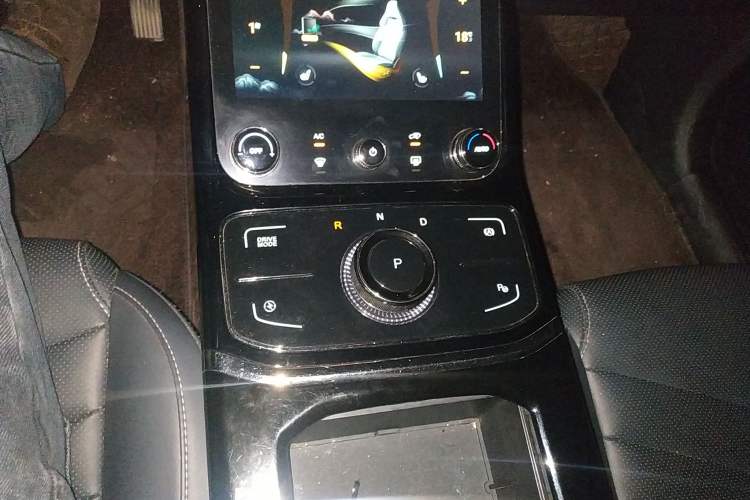 Used NETA U 2021 Pro 500 Global Edition Gear Lever