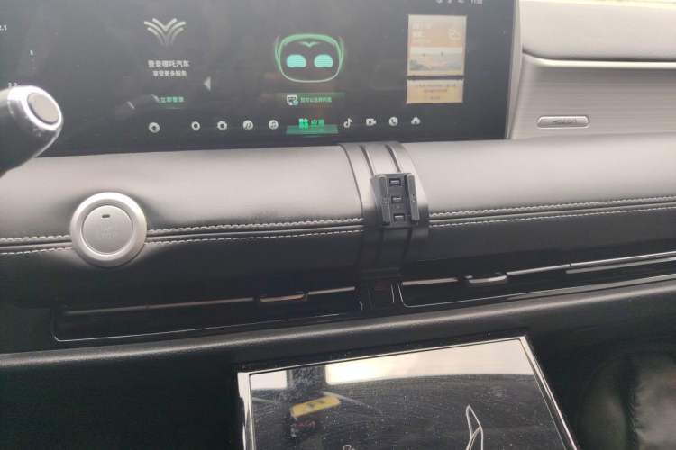 Used NETA U 2021 Pro 400 Cruiser Edition Audio And AC Panel
