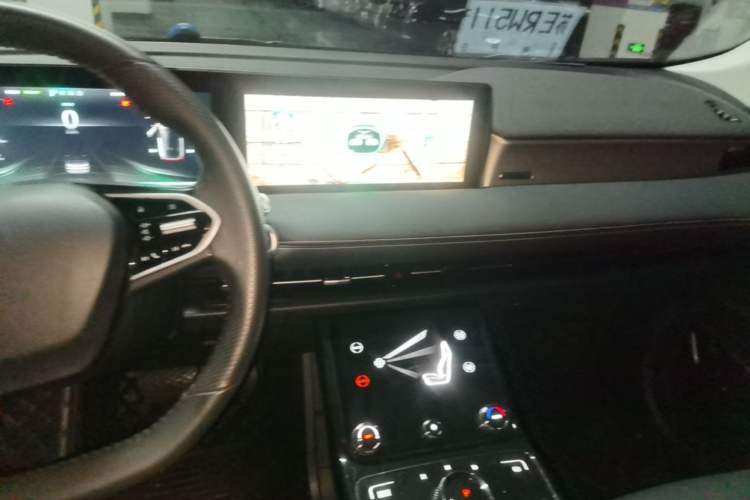Used NETA U 2021 Pro 400 Cruiser Edition Audio And AC Panel