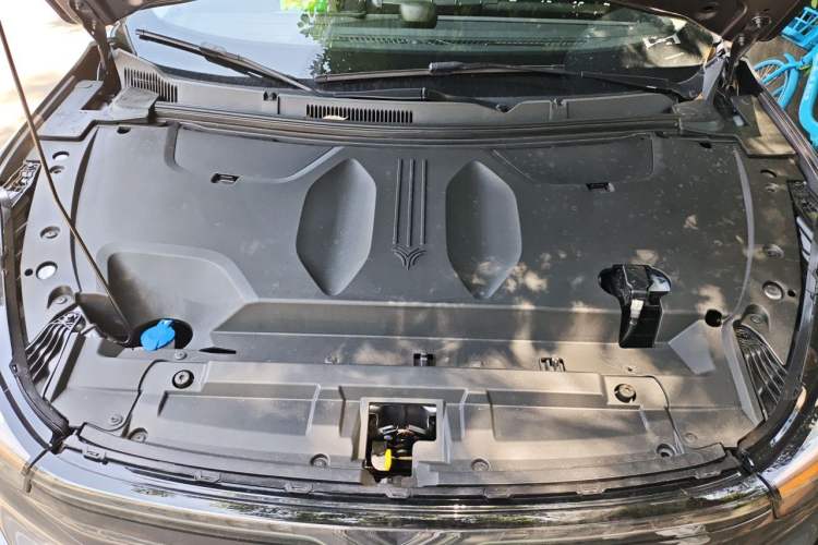 Used NETA U 2021 Pro 610 Fire-Seeking Edition Engine Bay