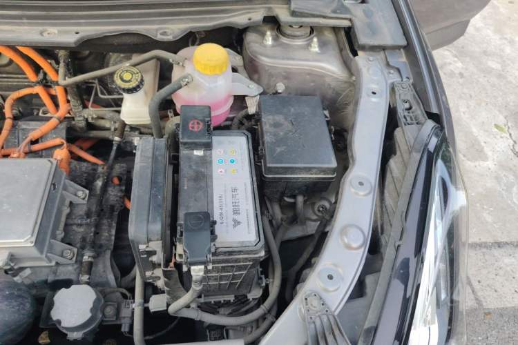 Used NETA U 2021 Pro 400 Cruiser Edition Engine Bay Left