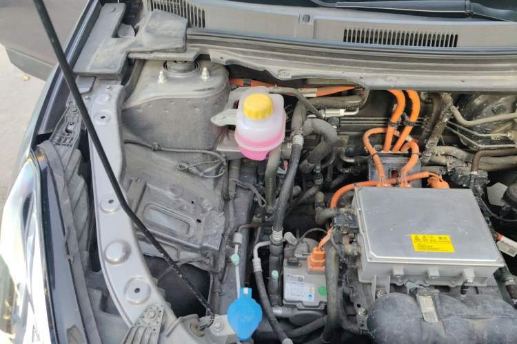 Used NETA U 2021 Pro 400 Cruiser Edition Engine Bay Right