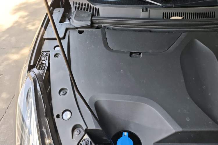 Used NETA U 2021 Pro 610 Fire-Seeking Edition Engine Bay Right