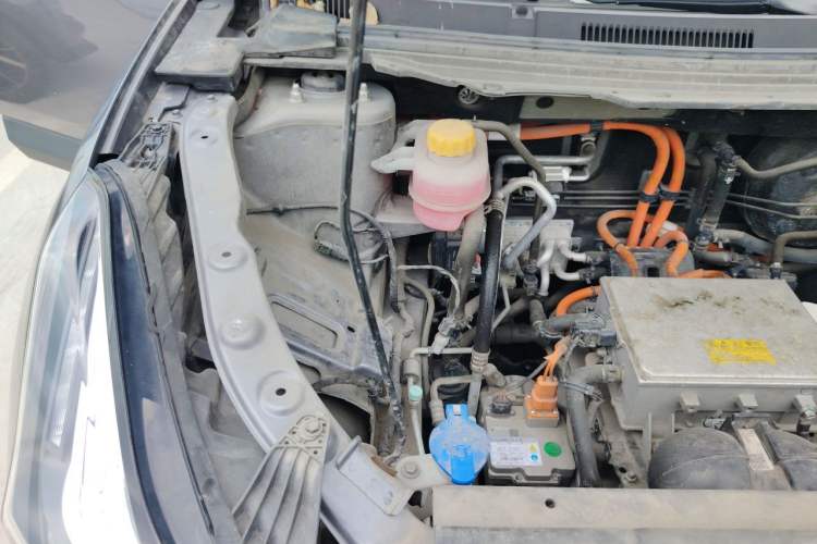 Used NETA U 2021 Pro 400 Cruiser Edition Engine Bay Right