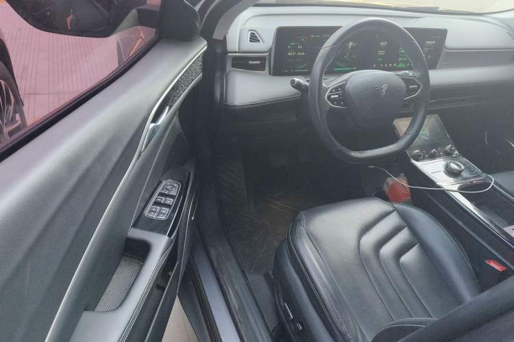 Used NETA U 2021 Pro 500 Global Edition Interior 3