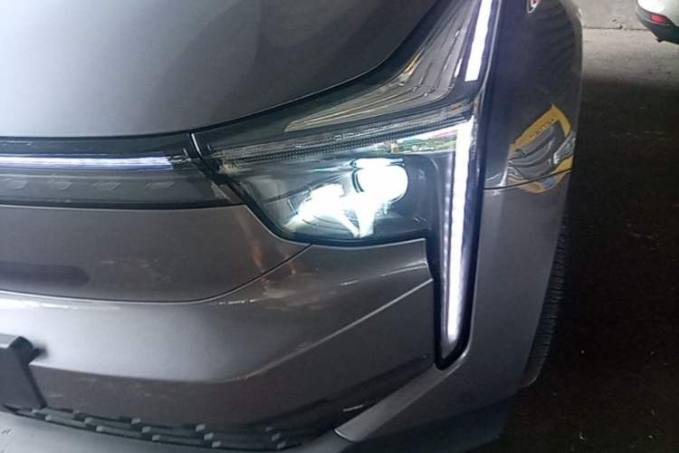 Used NETA U 2021 Pro 400 Cruiser Edition Left Front Headlight