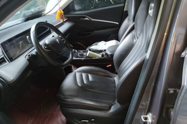 Used NETA U 2021 Pro 400 Cruiser Edition Left Front Seat