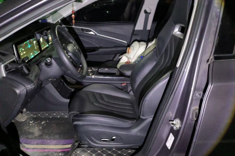 Used NETA U 2021 Pro 400 Cruiser Edition Left Front Seat