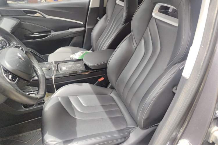 Used NETA U 2021 Pro 400 Cruiser Edition Left Front Seat
