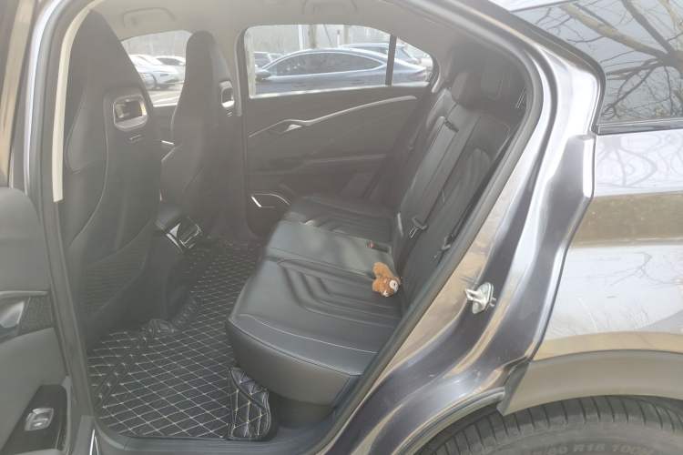 Used NETA U 2021 Pro 400 Cruiser Edition Left Rear Seat