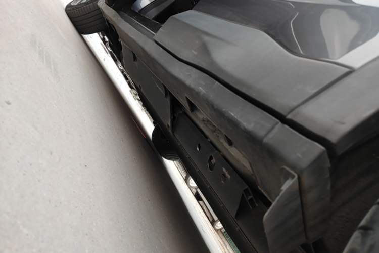 Used NETA U 2021 Pro 500 Deluxe Driving Edition Left Side Sill