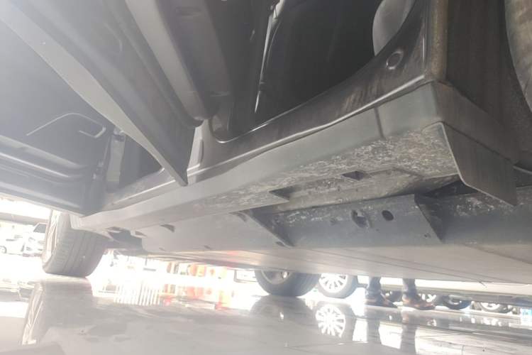 Used NETA U 2021 Pro 610 Fire-Seeking Edition Left Side Sill