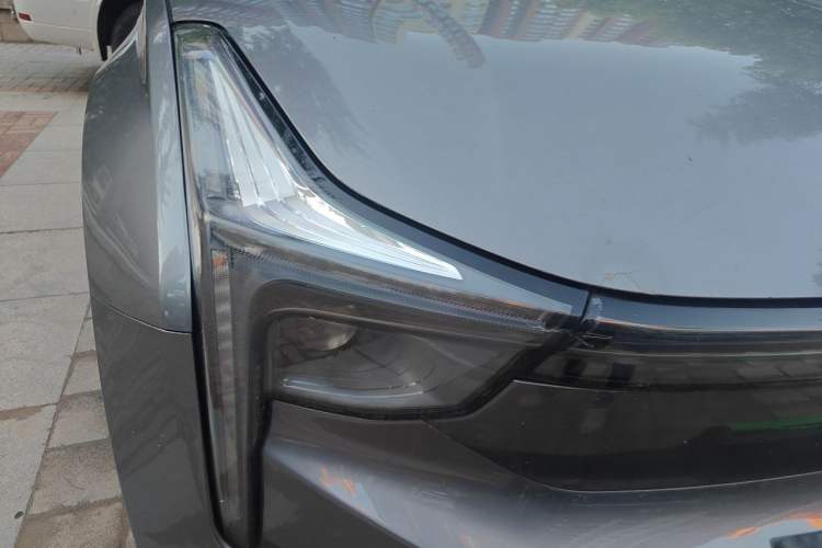 Used NETA U 2021 Pro 400 Cruiser Edition Right Front Headlight