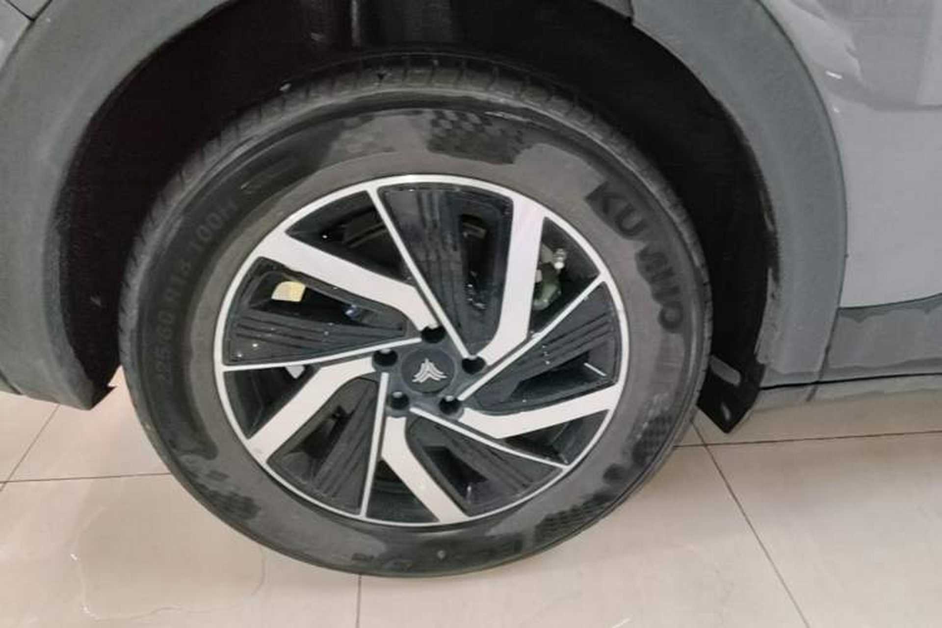 Used NETA U 2021 Pro 400 Cruiser Edition Right Rear Wheel Hub