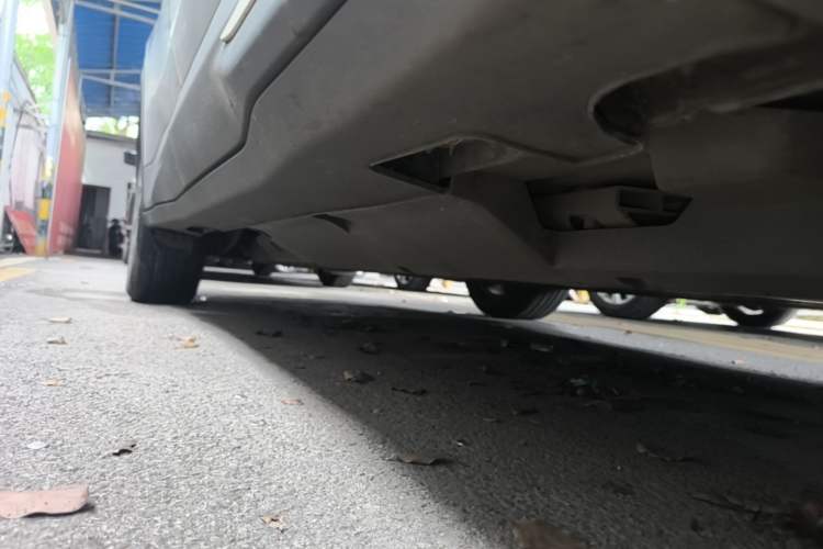 Used NETA U 2021 Pro 500 Global Edition Right Side Sill