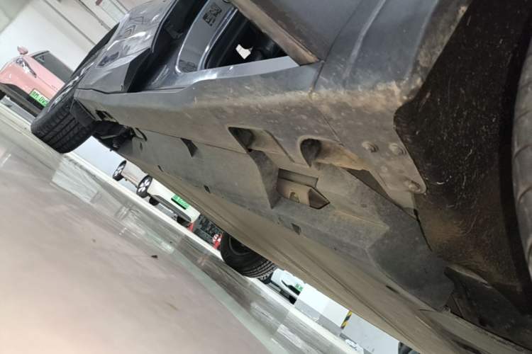 Used NETA U 2021 Pro 400 Industry Custom Edition Right Side Sill