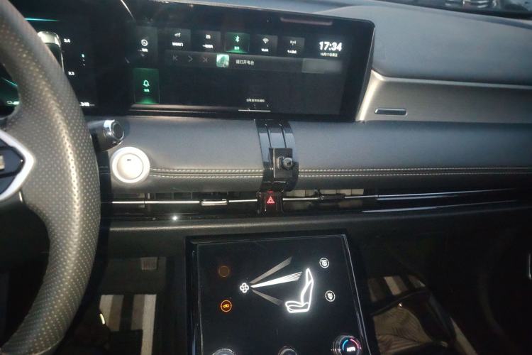 Used NETA U 2021 Pro 400 Premium Driving Edition Audio And AC Panel