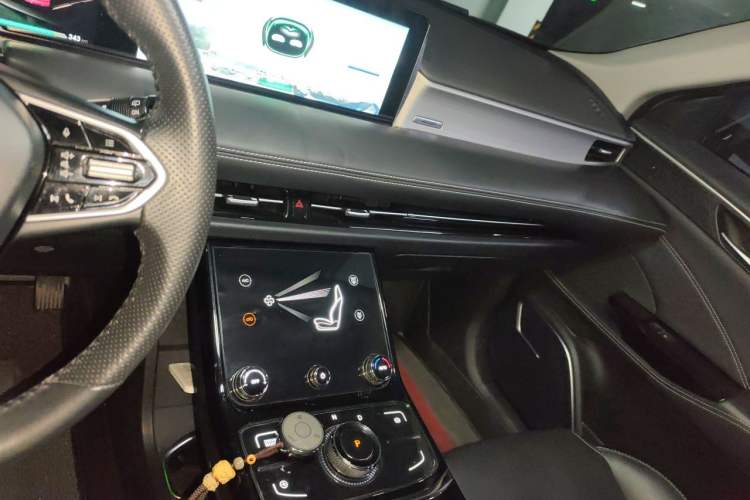 Used NETA U 2021 Pro 400 Premium Driving Edition Audio And AC Panel