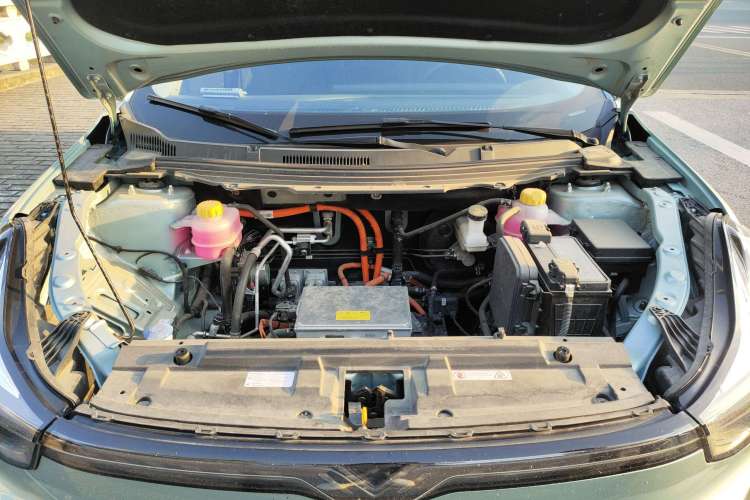 Used NETA U 2021 Pro 400 Cruiser Edition Engine Bay