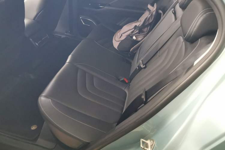 Used NETA U 2021 Pro 400 Industry Custom Edition Interior 4