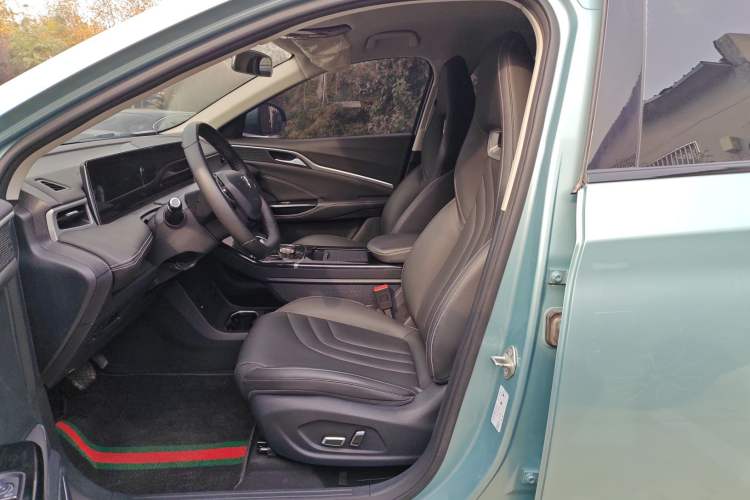 Used NETA U 2021 Pro 400 Premium Driving Edition Interior 4