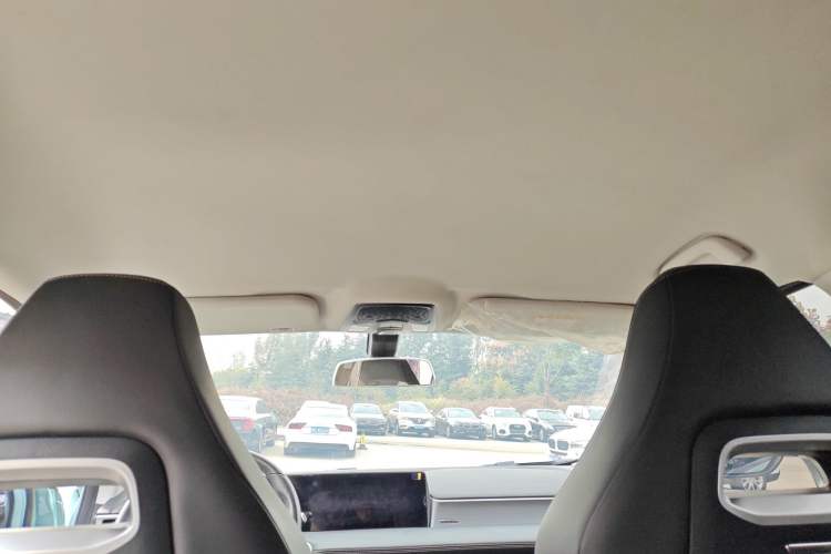 Used NETA U 2021 Pro 400 Premium Driving Edition Interior 5
