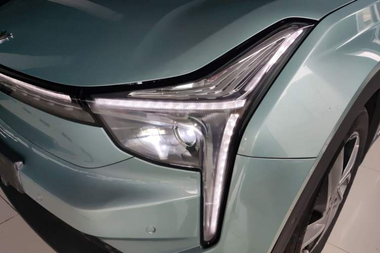 Used NETA U 2021 Pro 500 Lunar Edition Left Front Headlight