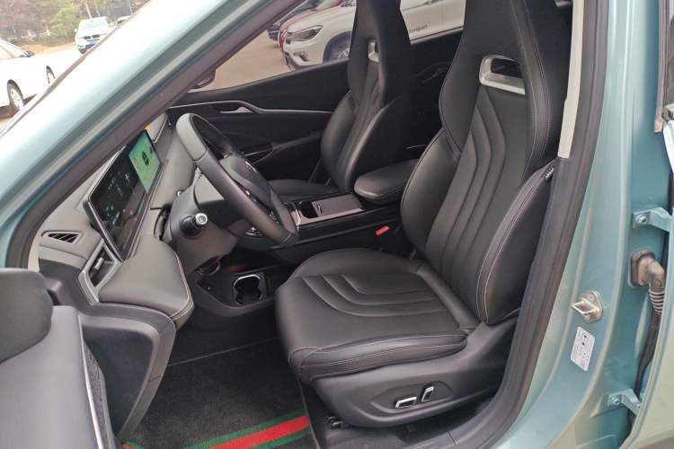 Used NETA U 2021 Pro 400 Premium Driving Edition Left Front Seat