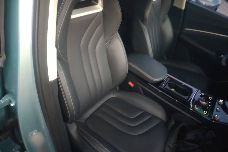 Used NETA U 2021 Pro 400 Premium Driving Edition Right Front Seat