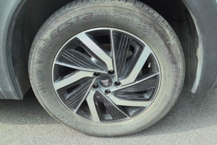 Used NETA U 2021 Pro 400 Cruiser Edition Right Front Wheel Hub