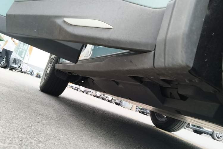 Used NETA U 2021 Pro 500 Global Edition Right Side Sill