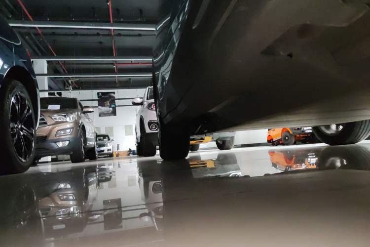 Used NETA U 2021 Pro 500 Lunar Edition Right Side Sill