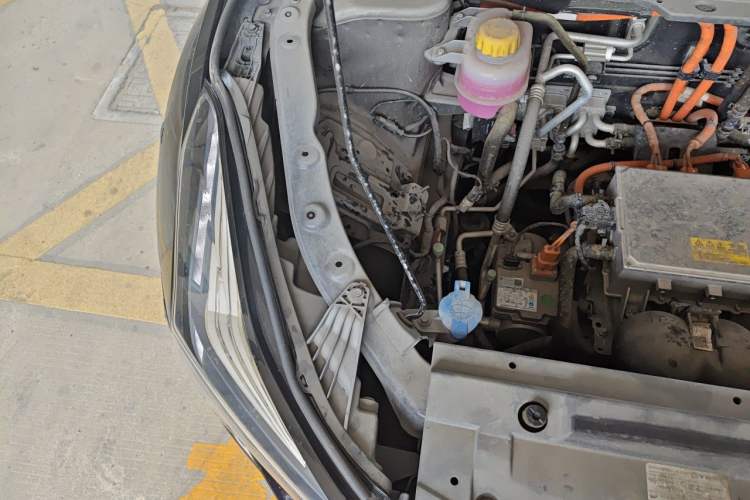 Used NETA U 2021 Pro 400 Cruiser Edition Engine Bay Right