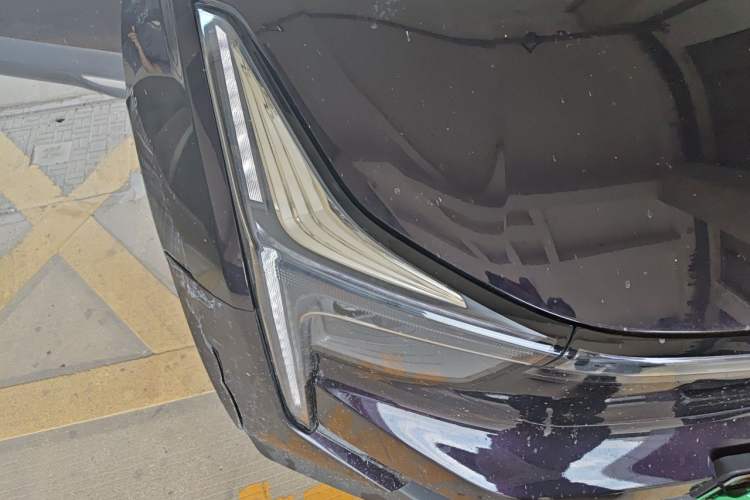 Used NETA U 2021 Pro 400 Cruiser Edition Right Front Headlight